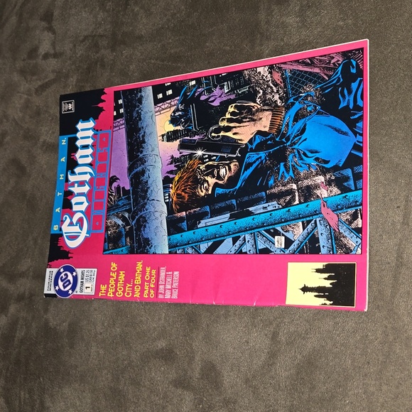 Lot of 4 New DC comics - Picture 7 of 10